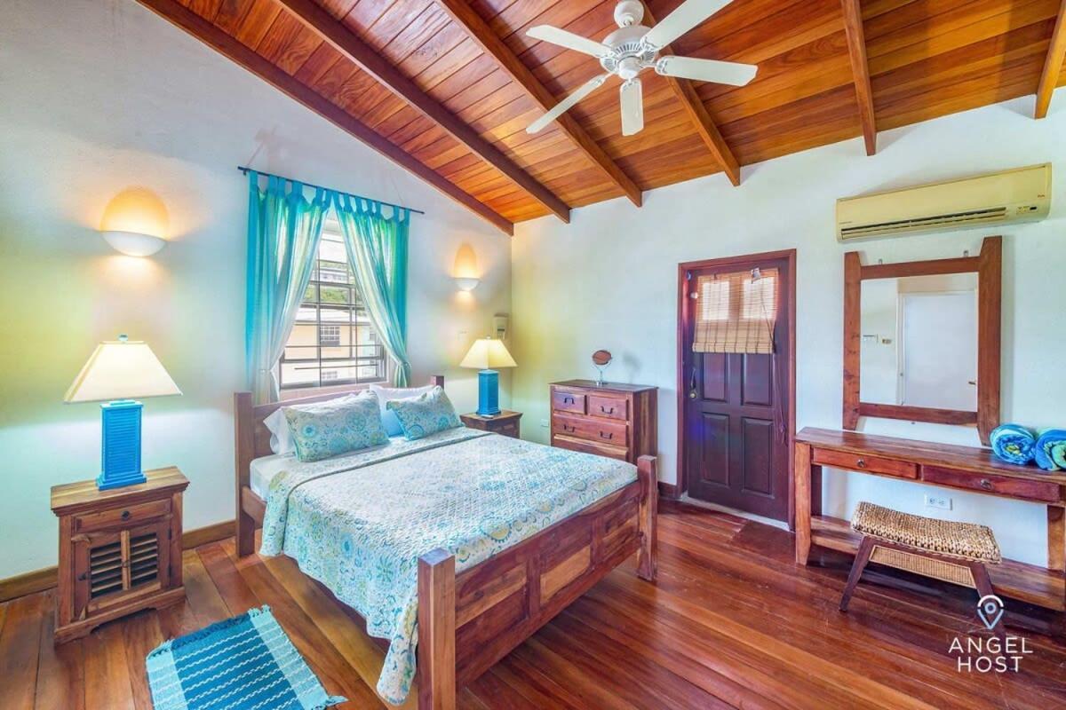2-Story Townhome With Private Pool, Ideal For Group! Christ Church Exterior foto